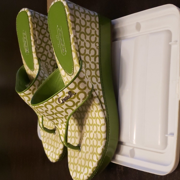 Coach Sandals - Picture 3 of 4